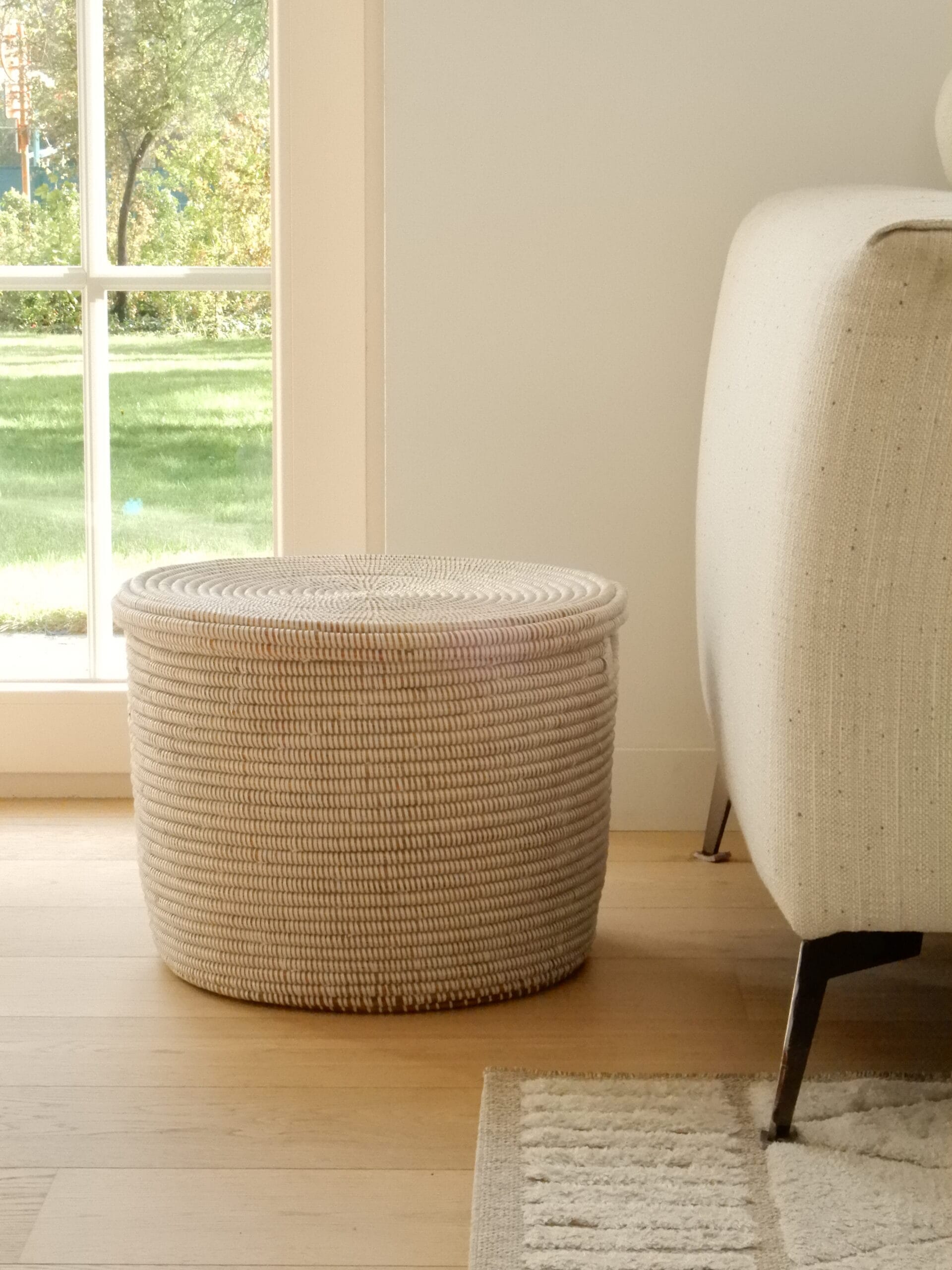 2_11_0 Medium storage basket in white - Image 1