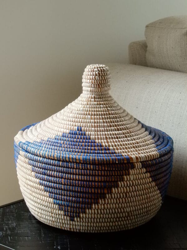 Medium tajine storage basket with blue accent - Image 5