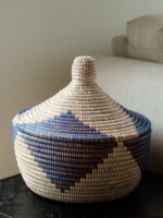 Medium tajine storage basket with blue accent - Image 5