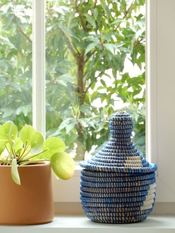 Klein tajine mandje met blauw-wit kleuraccent - Afbeelding 2