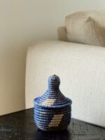 Klein tajine mandje met blauw-wit kleuraccent - Afbeelding 4