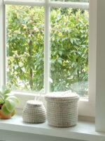 White basket set