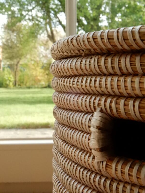 Basket with light pink color accent - Image 4