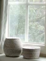 White basket set