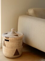 Medium basket with pointed lid - Image 2