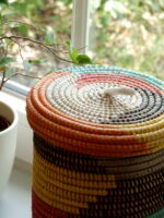 Oblong colored basket - Image 2