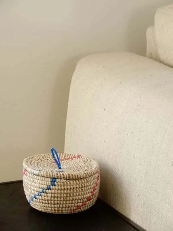 Rond mandje met roze/blauw accent - Afbeelding 3