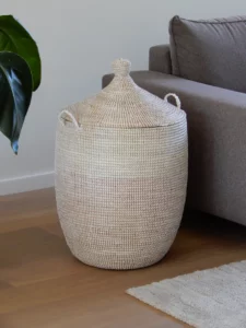 Hoge witte mand met puntig deksel - Afbeelding 2
