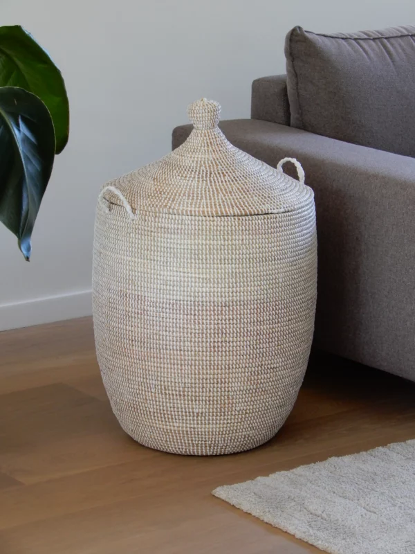 Hoge witte mand met puntig deksel - Afbeelding 2